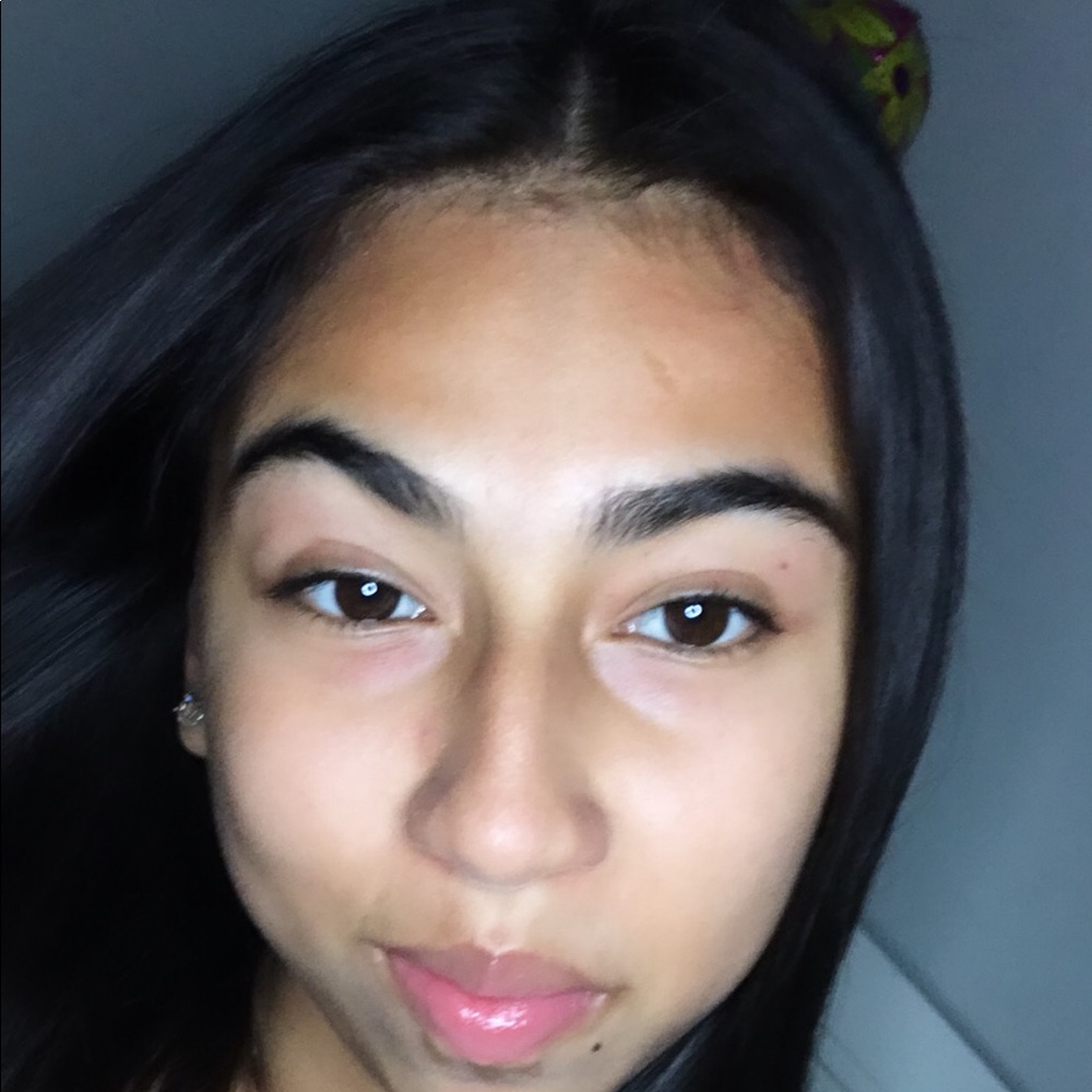 Meet your Posher, Amaya